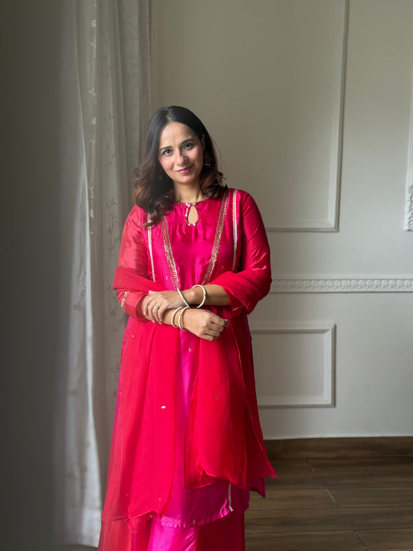 DEEPIKA KEWALRAMANI IN ORGANZA SILK FESTIVE KURTA SET