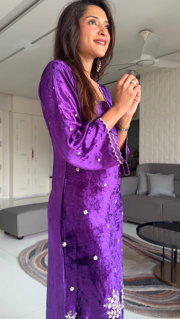 GUNJAN LADHA IN PURPLE VELVET FESTIVE TUNIC