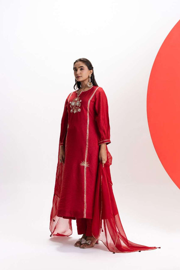 GEETIKA SOBTI IN GOTA EMBROIDERED KURTA SET