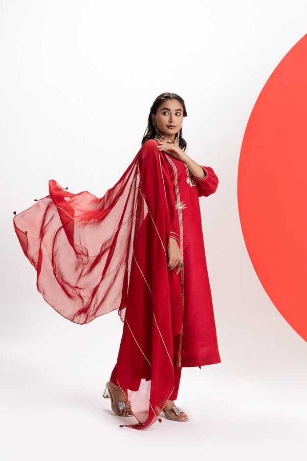 GEETIKA SOBTI IN GOTA EMBROIDERED KURTA SET