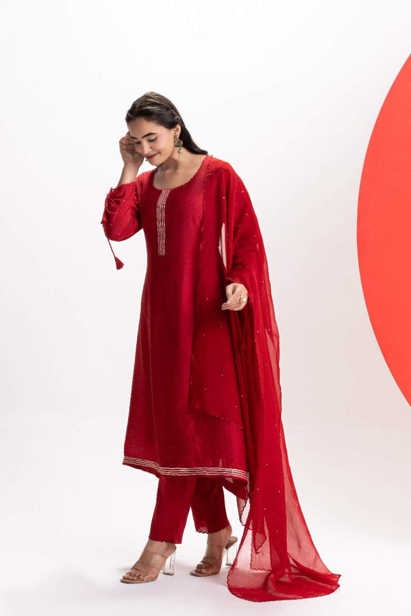 RED SCALLOPED FESTIVE KURTA SET