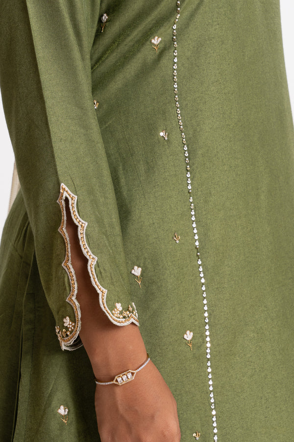 CHANDERI DOUBLE KALI EMBROIDERED KURTAPANT SET