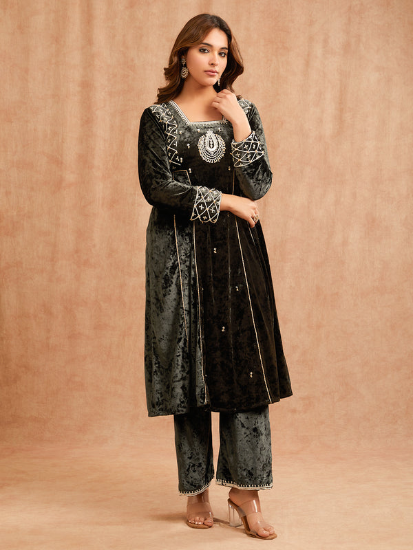 GREEN VELVET ANARKALI KURTA SET