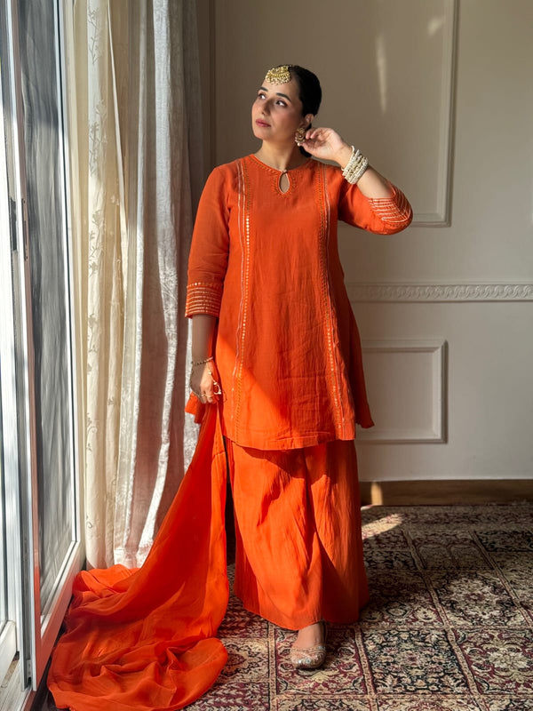 DEEPIKA KEWALRAMANI IN ORANGE CHANDERI KURTA SET