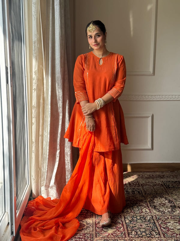DEEPIKA KEWALRAMANI IN ORANGE CHANDERI KURTA SET